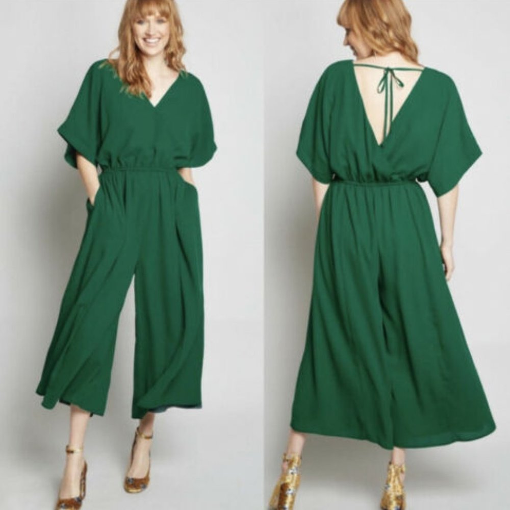 ModCloth Arrive and Thrive Wide Leg Green Jumpsuit size 2X, with POCKETS!